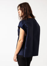 画像をギャラリービューアに読み込む, Tucked Sleeve Blouse in Navy