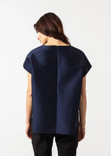 画像をギャラリービューアに読み込む, Tucked Sleeve Blouse in Navy