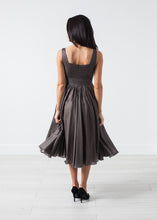 画像をギャラリービューアに読み込む, Voile Dress in Grey Pearl