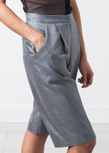 画像をギャラリービューアに読み込む, Silk Shorts in Grey
