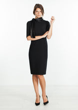 画像をギャラリービューアに読み込む, Tie Neck Wool Dress in Black
