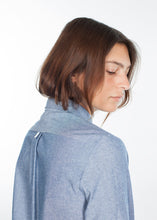 画像をギャラリービューアに読み込む, Chambray Shirtdress in Blue