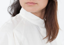 画像をギャラリービューアに読み込む, Trim Collar Poplin Blouse in Off White