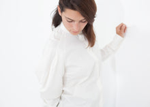 画像をギャラリービューアに読み込む, Trim Collar Poplin Blouse in Off White