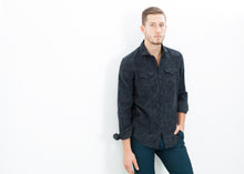画像をギャラリービューアに読み込む, Western Arkansas Button-Up in Dark Hash Floral