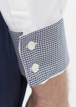 画像をギャラリービューアに読み込む, Dartmouth Shirt in White