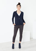 画像をギャラリービューアに読み込む, Square Cardigan in Navy
