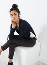 画像をギャラリービューアに読み込む, Square Cardigan in Navy