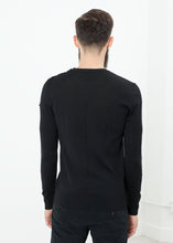 画像をギャラリービューアに読み込む, Button Shoulder Pullover in Black