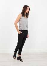 画像をギャラリービューアに読み込む, Stretch Fitted Pant in Black
