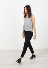 画像をギャラリービューアに読み込む, Stretch Fitted Pant in Black