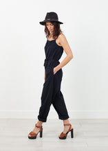 画像をギャラリービューアに読み込む, Sleeveless Jumpsuit in Navy