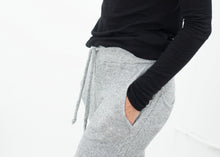 Load image into Gallery viewer, Highsoft Cropped Sweat in Heather Grey