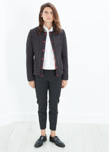 画像をギャラリービューアに読み込む, Camelia Reversible Jacket in Black/Red