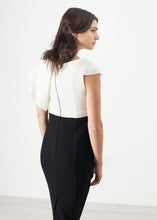 画像をギャラリービューアに読み込む, Asymmetric Dress in Cream/Black