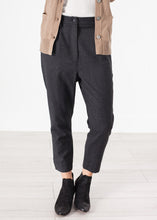 画像をギャラリービューアに読み込む, Winter Pants in Black