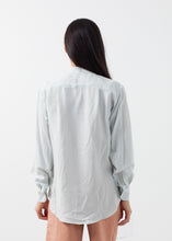 画像をギャラリービューアに読み込む, Classic Button Down