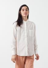 画像をギャラリービューアに読み込む, Classic Button Down