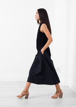 画像をギャラリービューアに読み込む, Curved Stripe Knit Tank