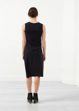 画像をギャラリービューアに読み込む, Sleeveless Fitted Dress