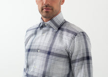 画像をギャラリービューアに読み込む, Chaleb Shirt