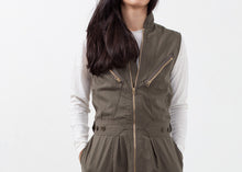 画像をギャラリービューアに読み込む, Sleeveless Harem Flightsuit