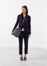画像をギャラリービューアに読み込む, Draped Neck Cardigan