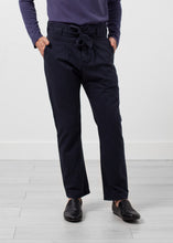 画像をギャラリービューアに読み込む, Tie Trousers