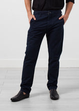 画像をギャラリービューアに読み込む, Casual Trousers
