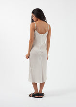 画像をギャラリービューアに読み込む, Bias Slip Dress