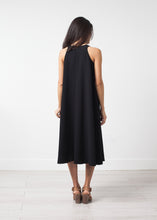 画像をギャラリービューアに読み込む, Sleeveless Flow Dress