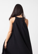 画像をギャラリービューアに読み込む, Sleeveless Flow Dress