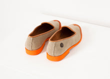画像をギャラリービューアに読み込む, Wingtip Loafer in Orange